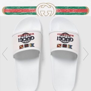 gucci flip flops poshmark